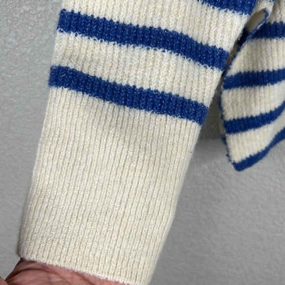 Vero Moda Super Soft Cream & Blue Striped Long Sleeve Sweater Size XL New! - Picture 3 of 6